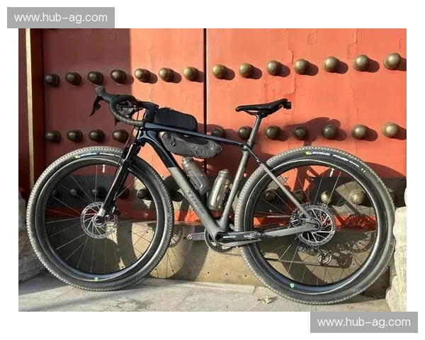 公路车运动手表：骑行之路上的智能伙伴