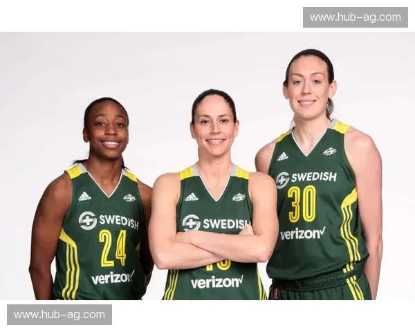 巅峰霓虹与南方烈焰:WNBA亚特兰大梦想vs纽约自由人的博弈美学